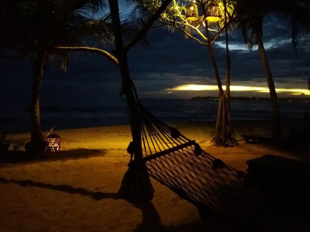 Mangrove Beach Chalets Tangalle Exterior photo