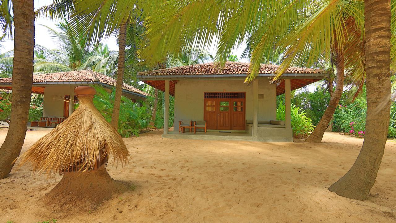 Mangrove Beach Chalets Tangalle Exterior photo