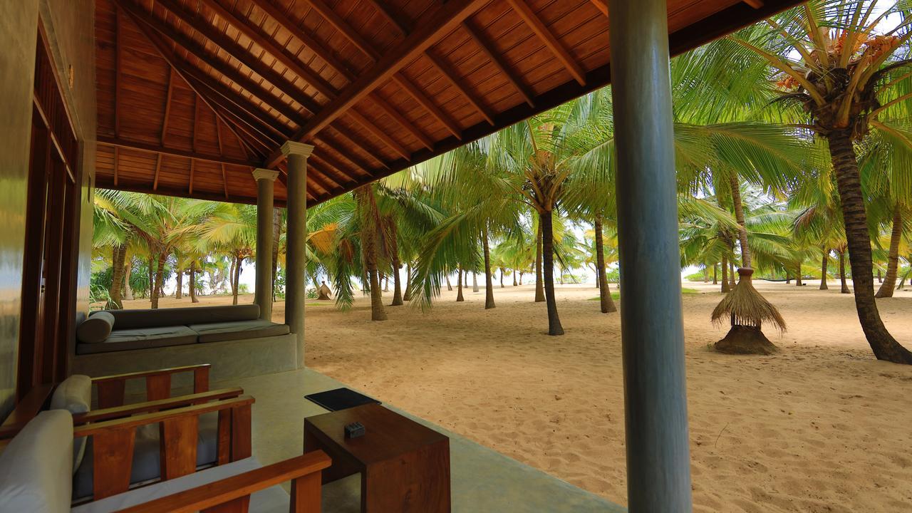 Mangrove Beach Chalets Tangalle Exterior photo