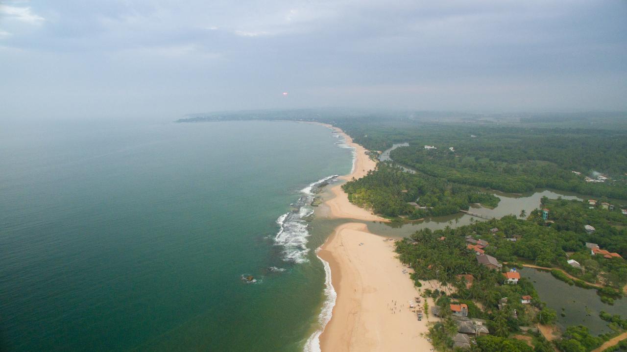 Mangrove Beach Chalets Tangalle Exterior photo
