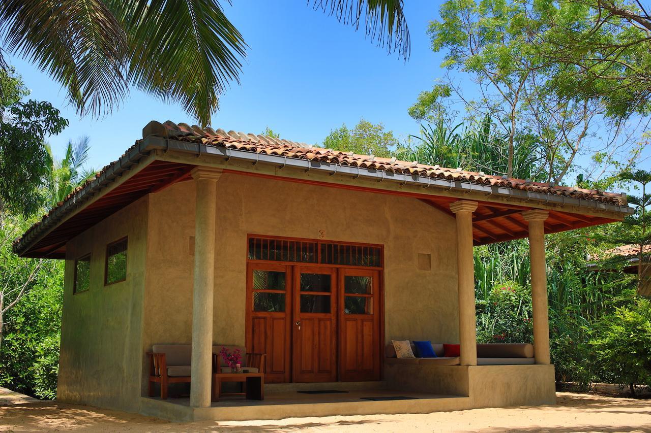 Mangrove Beach Chalets Tangalle Exterior photo