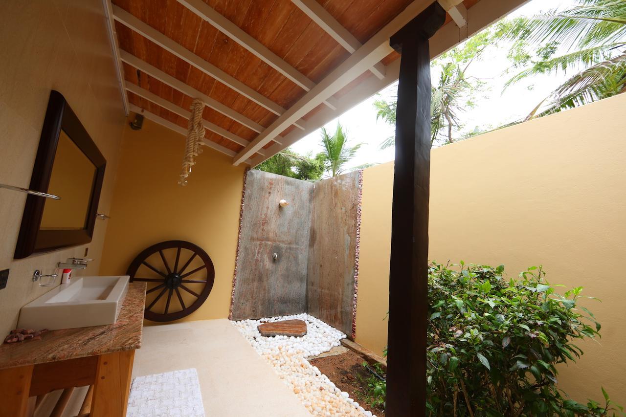 Mangrove Beach Chalets Tangalle Exterior photo