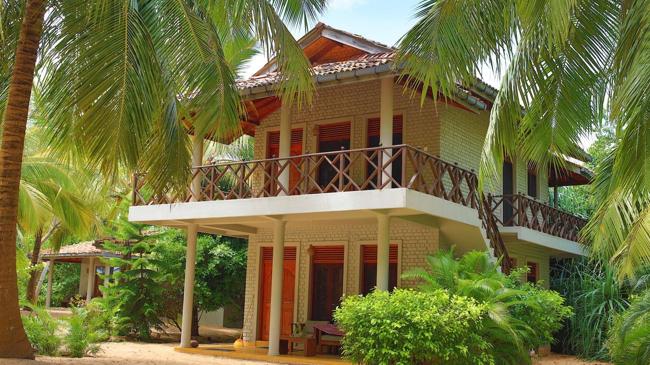 Mangrove Beach Chalets Tangalle Exterior photo