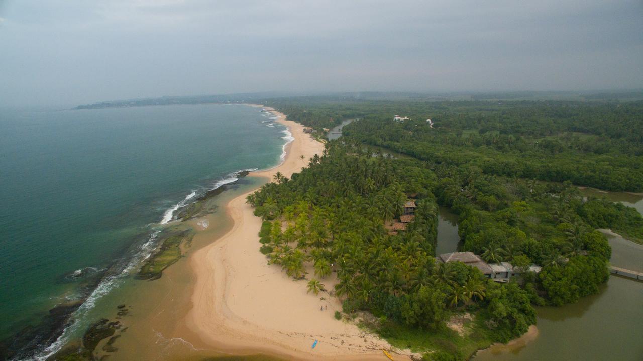 Mangrove Beach Chalets Tangalle Exterior photo